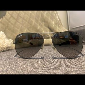 Ray-ban Sunglasses, light scratches on lenses